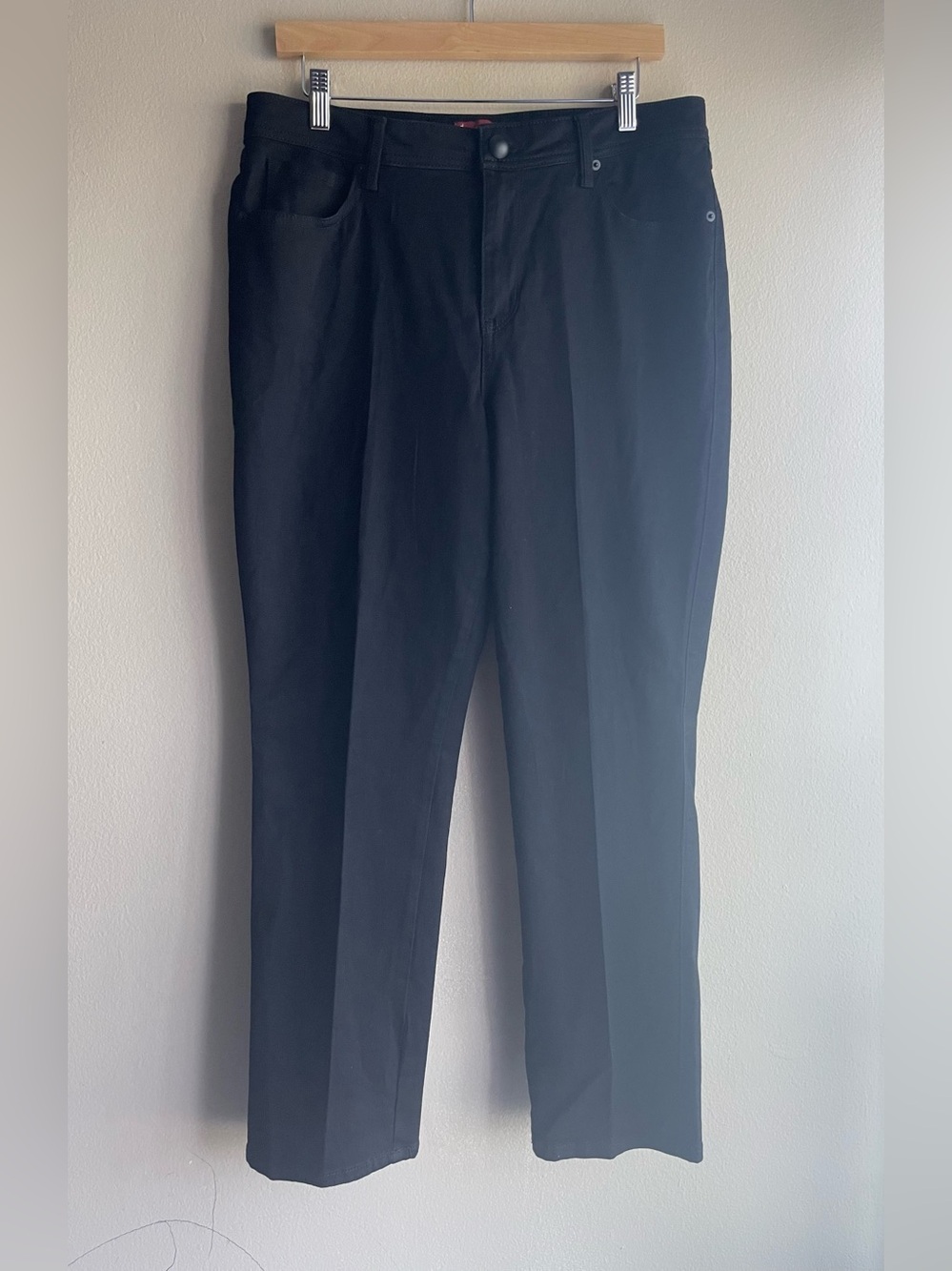 Bestablished 1962 Women Black Straight Leg Pants Size 12 Short Stretch Pockets